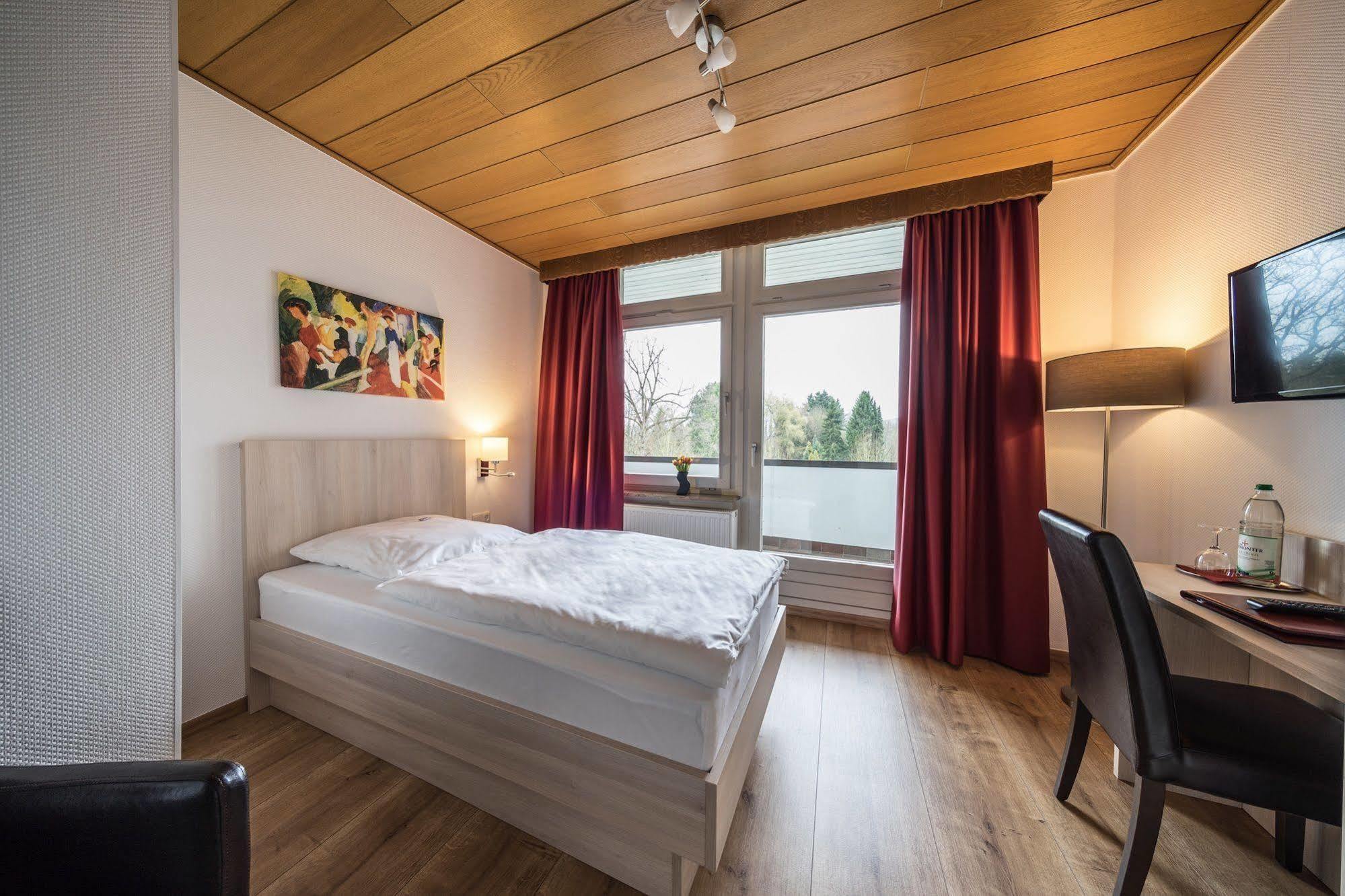 Parkhotel Pyrmont 바트피르몬트 외부 사진
